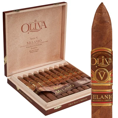 Oliva Serie 'V' Melanio Torpedo