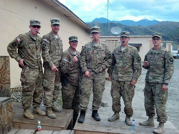 "Guys from the 101st Air Born (Air Assult) taking time out of our of our busy day to enjoy an awesome smoke."